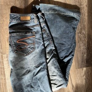 7FAM Medium Wash Flares